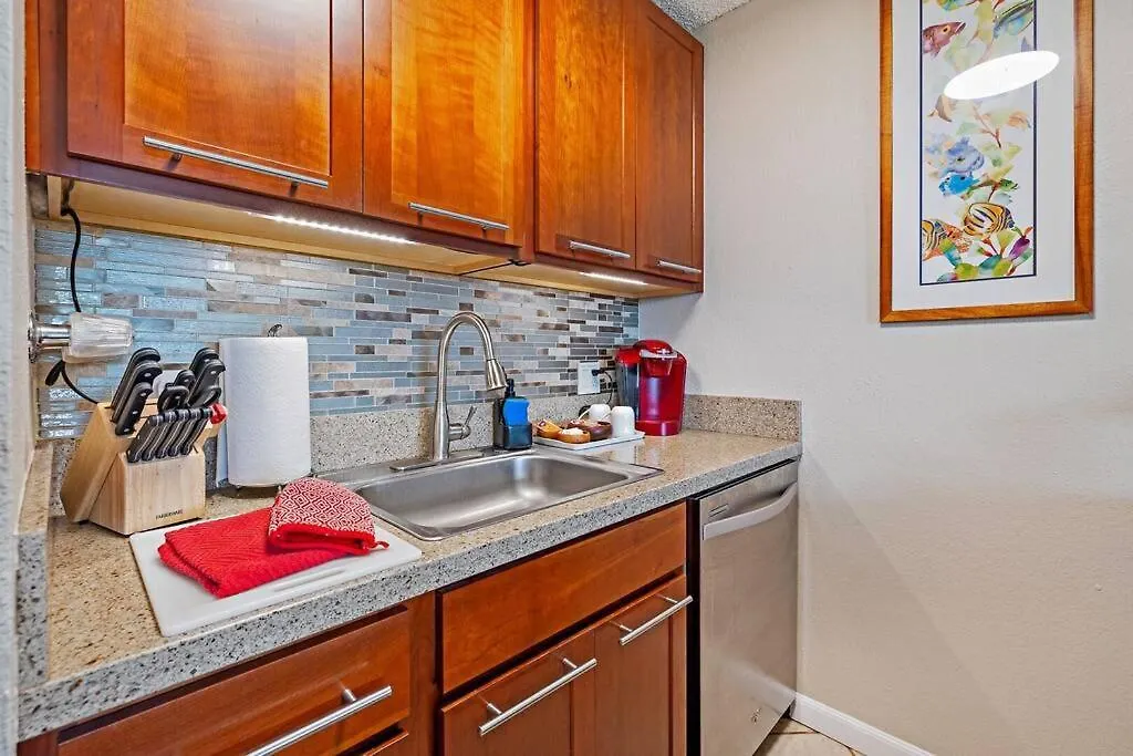 Maui Condo, 5 Minute Walk To The Beach, 3 Pools, Tennis Courts, Bbqs Kihei