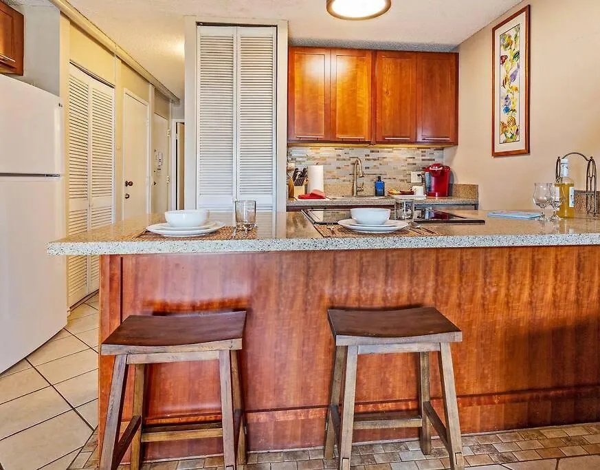 Maui Condo, 5 Minute Walk To The Beach, 3 Pools, Tennis Courts, Bbqs Kihei